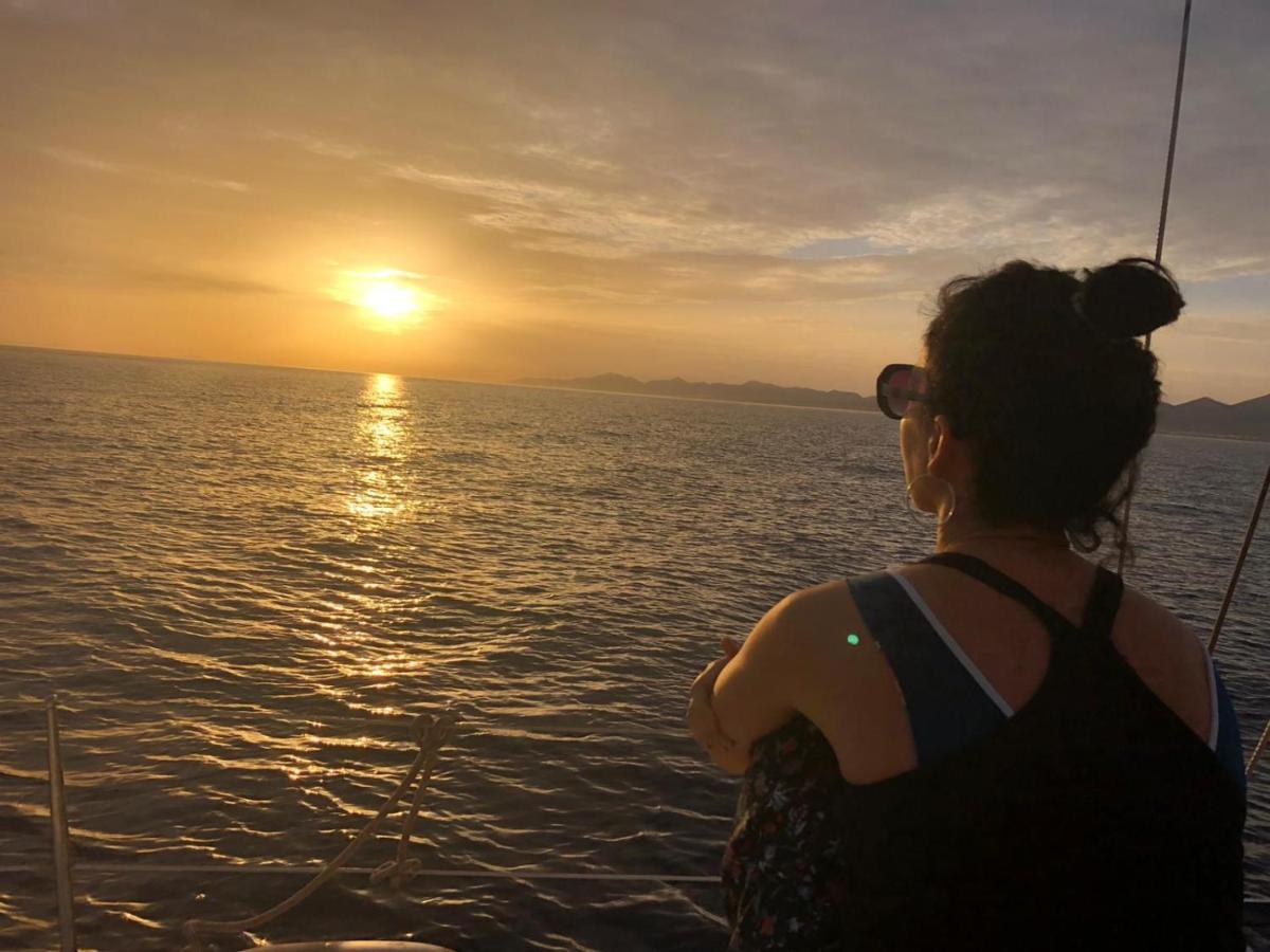 Hotel Magnifico Barco En La Graciosa Caleta de Sebo Zewnętrze zdjęcie