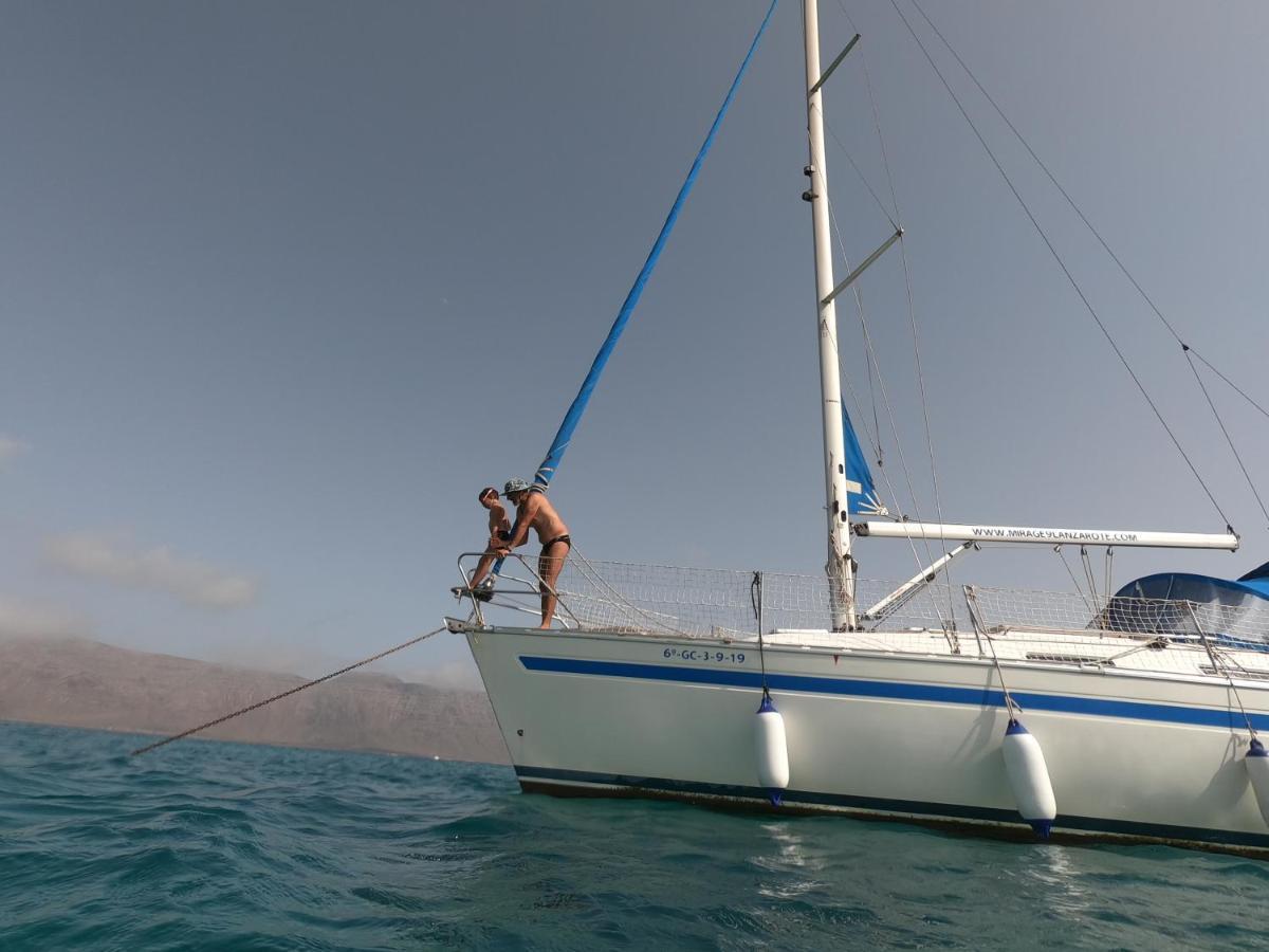 Hotel Magnifico Barco En La Graciosa Caleta de Sebo Zewnętrze zdjęcie