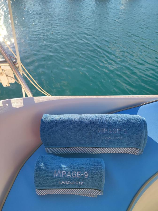 Hotel Magnifico Barco En La Graciosa Caleta de Sebo Zewnętrze zdjęcie