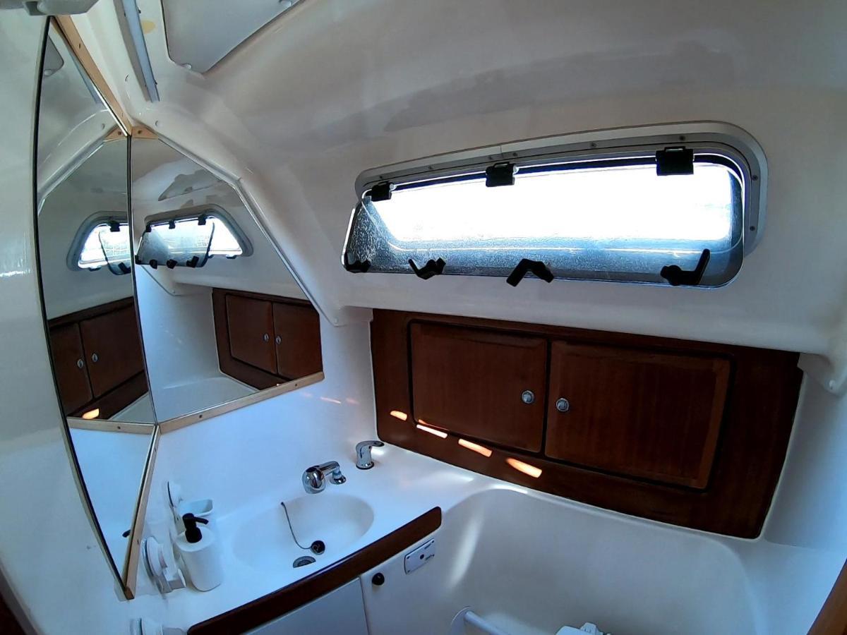Hotel Magnifico Barco En La Graciosa Caleta de Sebo Zewnętrze zdjęcie